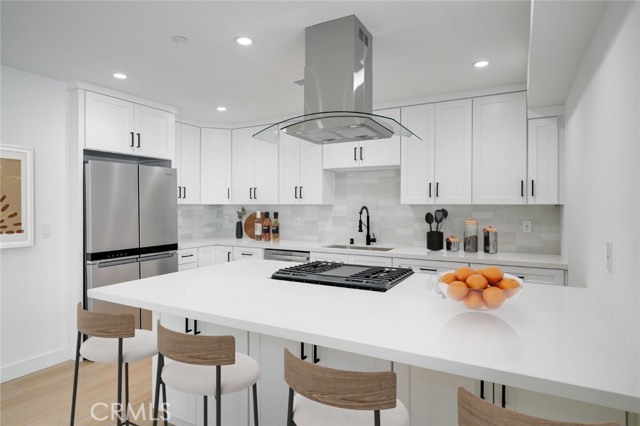 Detail Gallery Image 7 of 12 For 1334 9th St #3,  Santa Monica,  CA 90401 - 2 Beds | 2 Baths