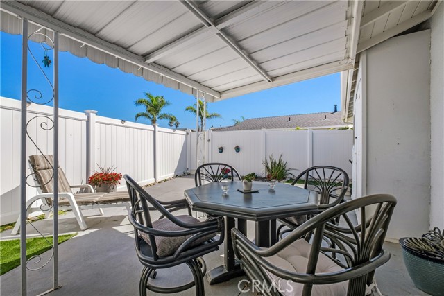 Detail Gallery Image 34 of 53 For 241 Monte Vista #4,  San Clemente,  CA 92672 - 2 Beds | 2 Baths