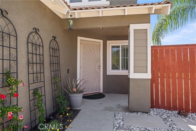 8798 Crest View Drive, Corona CA: https://media.crmls.org/medias/e27168c4-36e9-4f0c-b29a-569433c038e9.jpg