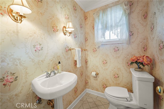 Detail Gallery Image 29 of 43 For 3585 Locksley Dr, Pasadena,  CA 91107 - 4 Beds | 3/2 Baths