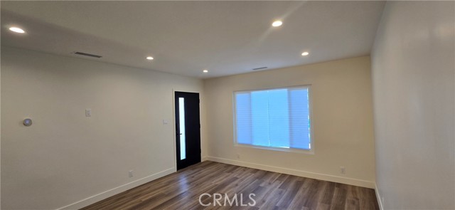 7117 Natick Avenue, Van Nuys CA: https://media.crmls.org/medias/e272266d-27b2-47e5-97f1-304ed3d884f1.jpg