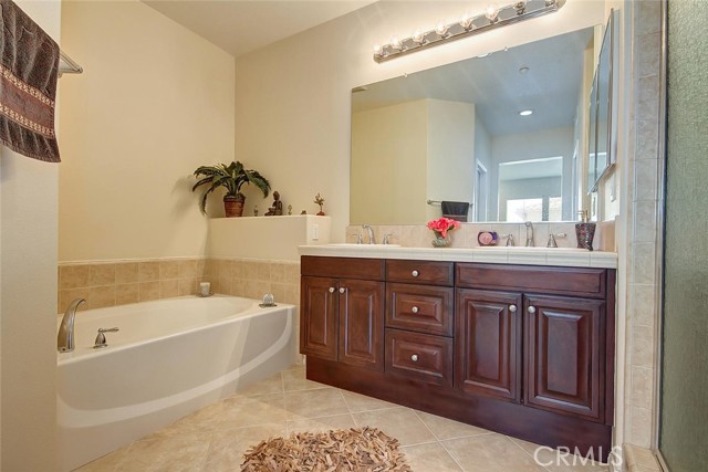Detail Gallery Image 21 of 44 For 99 Reunion, Irvine,  CA 92603 - 2 Beds | 2 Baths
