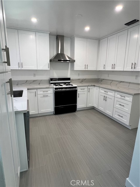 Detail Gallery Image 6 of 21 For 635 Palm, Glendale,  CA 91202 - 3 Beds | 2 Baths