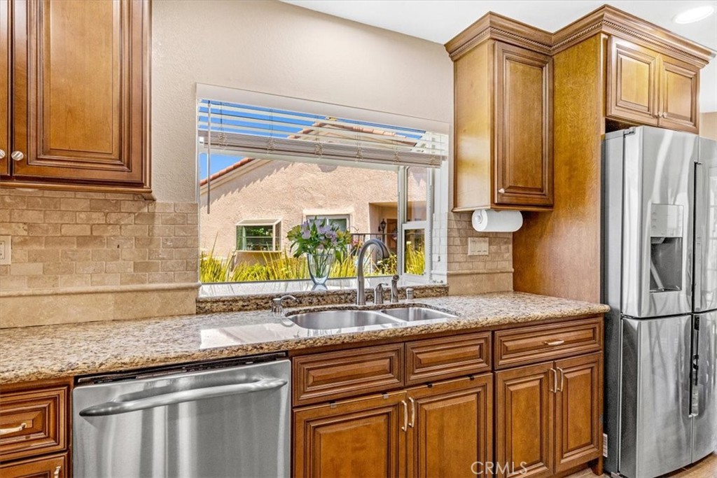 MLS #OC25152699 image #8