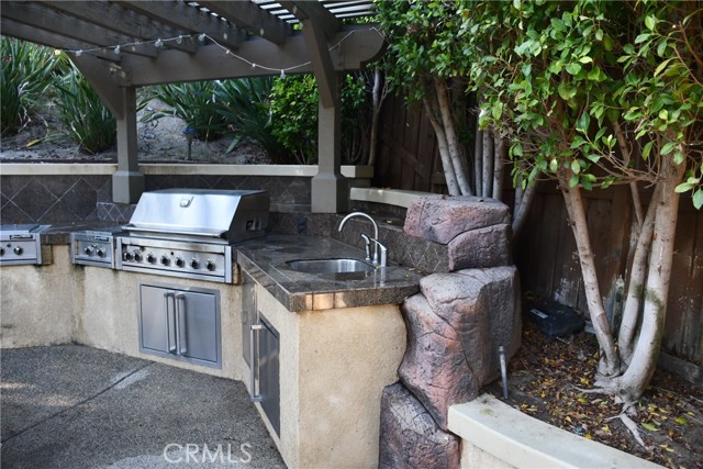 out door kitchen