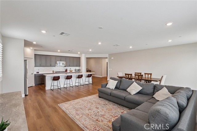 Detail Gallery Image 3 of 17 For 26600 Scotch Pne Cir, Menifee,  CA 92584 - 3 Beds | 2 Baths