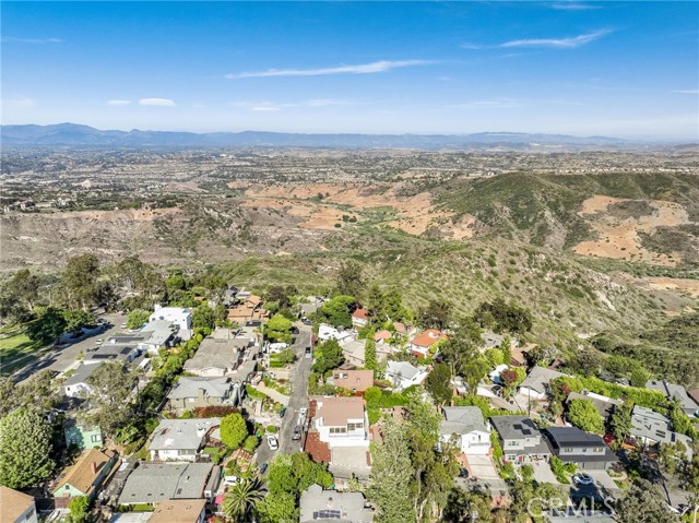 Detail Gallery Image 29 of 29 For 21562 Anns Ln a,  Laguna Beach,  CA 92651 - 2 Beds | 2 Baths