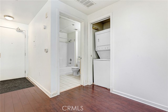 Detail Gallery Image 9 of 15 For 630 W 6th #216,  Los Angeles,  CA 90017 - 1 Beds | 1 Baths