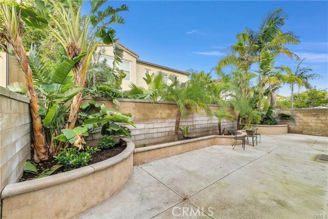 Detail Gallery Image 15 of 37 For 1320 Corte Alemano, Costa Mesa,  CA 92626 - 4 Beds | 2/1 Baths