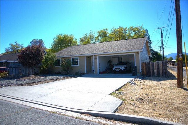 Detail Gallery Image 2 of 31 For 451 E Prather, Montague,  CA 96064 - 3 Beds | 2 Baths