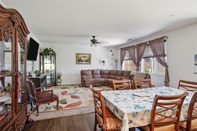 Detail Gallery Image 4 of 32 For 497 Carly Anne Dr, Merced,  CA 95341 - 4 Beds | 2/1 Baths