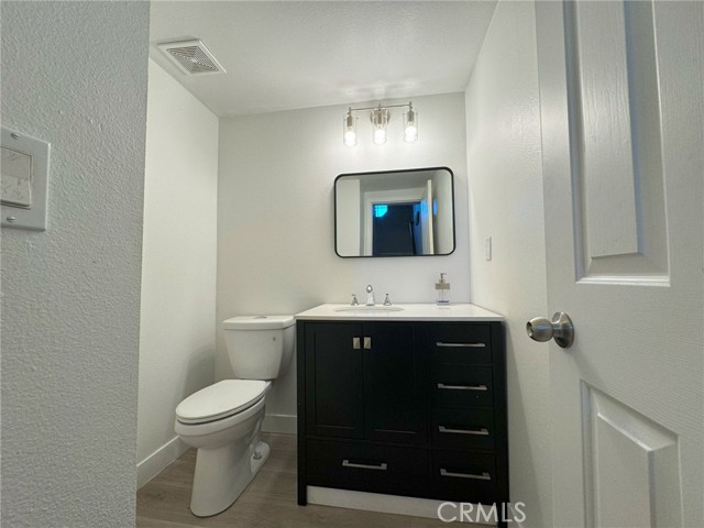 Detail Gallery Image 14 of 26 For 2791 Stearns St #27,  Simi Valley,  CA 93063 - 3 Beds | 2/1 Baths