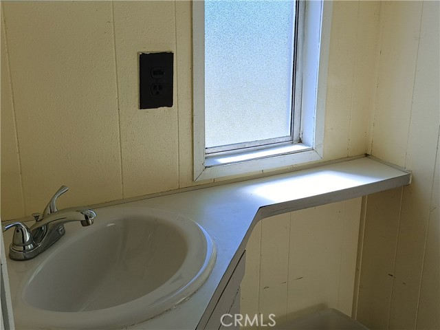 Detail Gallery Image 11 of 17 For 2100 Soapmine Rd #44,  Barstow,  CA 92311 - 2 Beds | 1/1 Baths