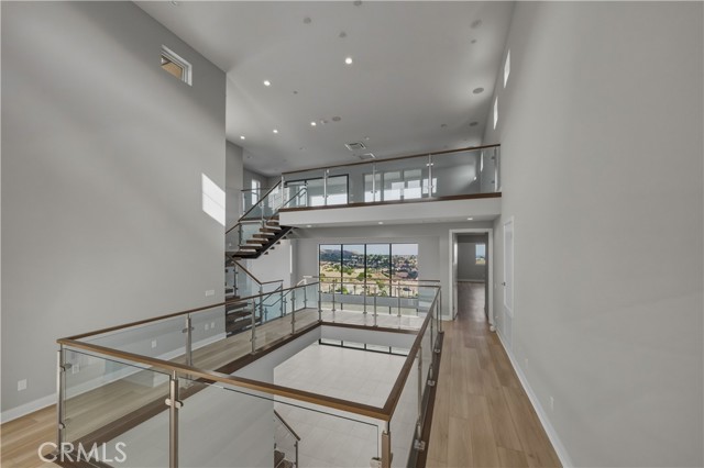 Image 16 of 42 For 11800 Hillsborough