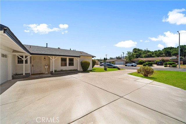 18455 La Cortita Street, Rowland Heights CA: https://media.crmls.org/medias/e279b7de-023d-4937-be16-b1cb88e35c37.jpg