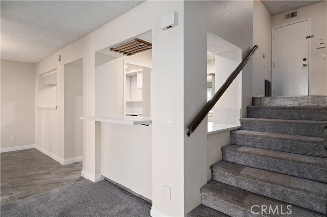 Detail Gallery Image 13 of 38 For 950 S Rim Crest Dr #12,  Anaheim Hills,  CA 92807 - 2 Beds | 2/1 Baths