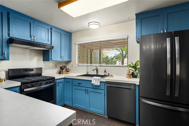 Detail Gallery Image 12 of 40 For 1702 Oak Vista Avenue, Chico,  CA 95926 - 3 Beds | 2 Baths
