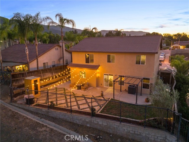 Detail Gallery Image 6 of 53 For 3547 Hawthorne Dr, Corona,  CA 92881 - 3 Beds | 2/1 Baths