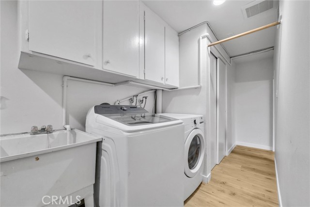 Image 25 of 35 For 6437 Calle Del Norte