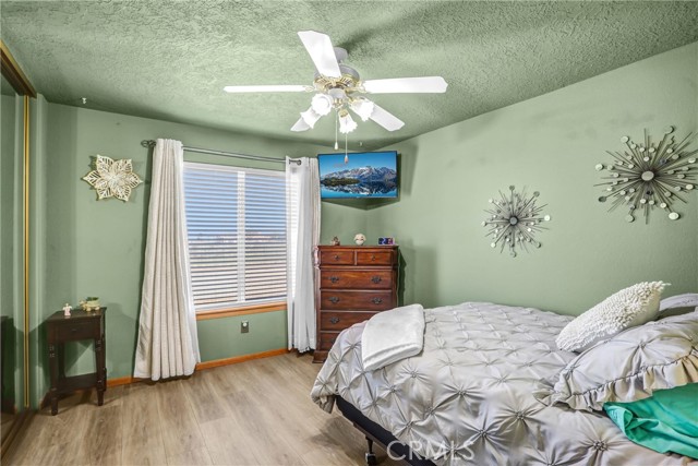 Detail Gallery Image 26 of 48 For 15813 Willow St, Hesperia,  CA 92345 - 4 Beds | 2/1 Baths