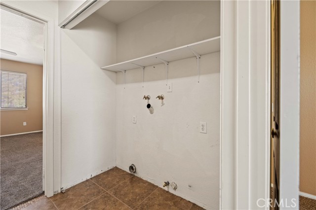 43413 30th W Street, Lancaster CA: https://media.crmls.org/medias/e27d08e4-8cb4-447e-9c65-5d771080c91c.jpg