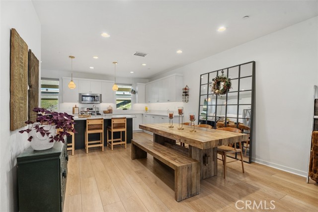 Detail Gallery Image 4 of 25 For 85 Hideaway Loop, Mission Viejo,  CA 92691 - 4 Beds | 3/1 Baths