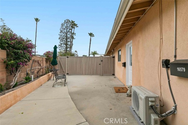 Detail Gallery Image 20 of 28 For 16577 16579 Knollwood, Granada Hills,  CA 91344 - 2 Beds | 2 Baths