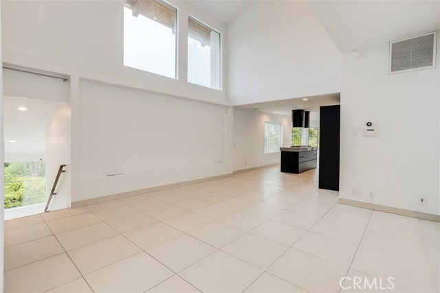 11354 Sunshine Terrace, Studio City CA: https://media.crmls.org/medias/e27f864a-e3aa-4a0c-9f20-c1fc7cf58016.jpg