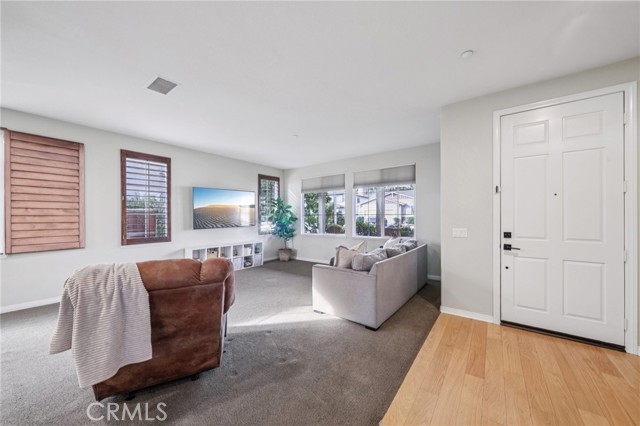 Detail Gallery Image 9 of 75 For 29301 Henderson Ln, Highland,  CA 92346 - 4 Beds | 2/1 Baths