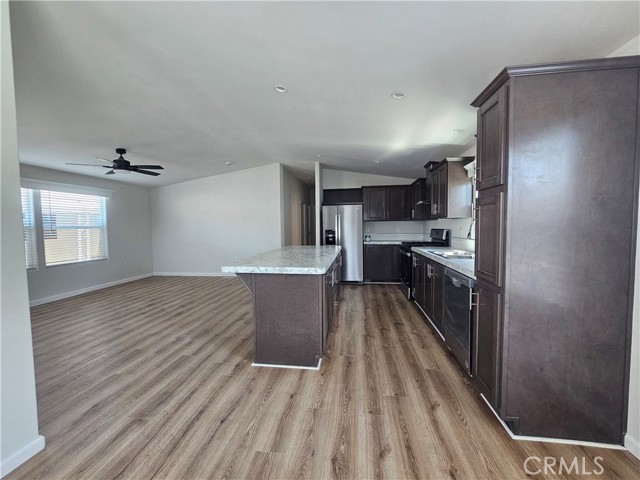 Detail Gallery Image 22 of 25 For 350 San Jacinto Ave #130,  Perris,  CA 92571 - 3 Beds | 2 Baths