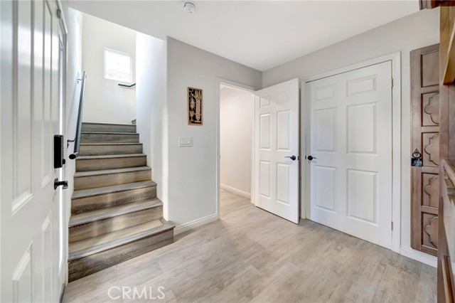 1101 N Maclay Avenue, San Fernando CA: https://media.crmls.org/medias/e27fabf8-2469-43ad-9e11-cac46724d2ce.jpg
