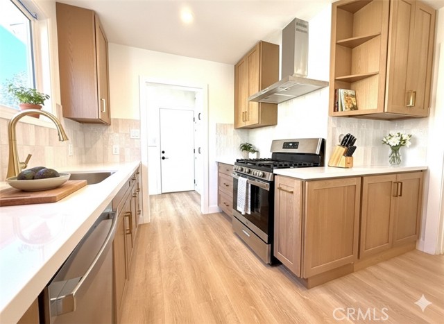 Detail Gallery Image 2 of 16 For 9824 Armley Ave, Whittier,  CA 90604 - 3 Beds | 1/1 Baths