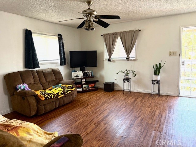 124 N Princeton Avenue, Fullerton CA: https://media.crmls.org/medias/e28109f8-b957-4e23-ba2f-92da78daefec.jpg