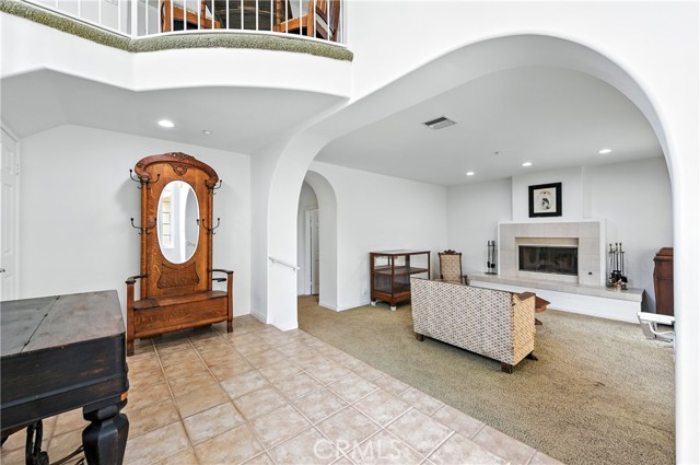 4931 Shoreline Way, Oxnard CA: https://media.crmls.org/medias/e28145e2-18ce-4629-bbb6-fdf61c8639c2.jpg