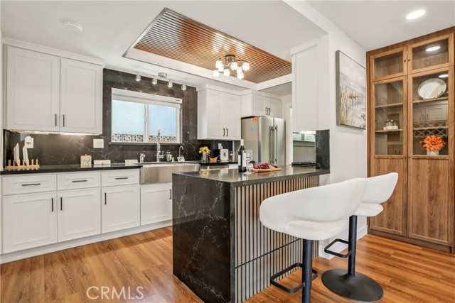 1533 W San Lorenzo Ave, Santa Ana CA: https://media.crmls.org/medias/e281adc2-e654-4ad3-96bc-5072a014abe9.jpg