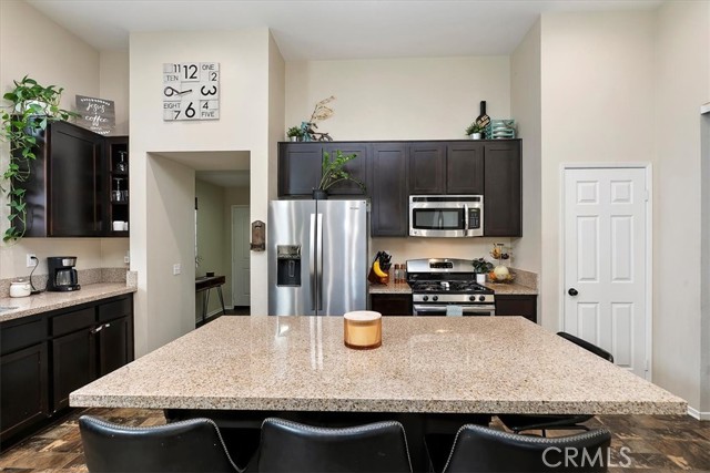 Detail Gallery Image 10 of 43 For 36359 Straightaway, Beaumont,  CA 92223 - 4 Beds | 2 Baths