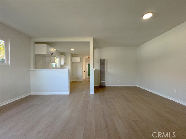 Detail Gallery Image 9 of 26 For 2110 E Hatchway St, Compton,  CA 90222 - 2 Beds | 2 Baths