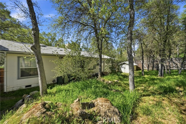 Detail Gallery Image 15 of 34 For 15560 20th Ave, Clearlake,  CA 95422 - 3 Beds | 2 Baths