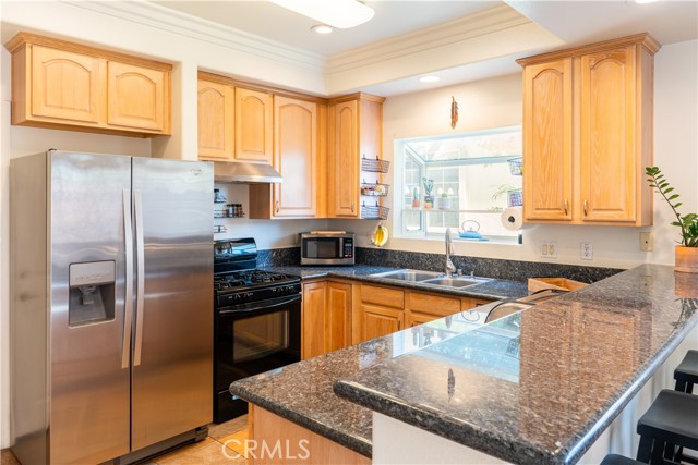Detail Gallery Image 7 of 46 For 1356 S White Ave, Pomona,  CA 91766 - 3 Beds | 3 Baths