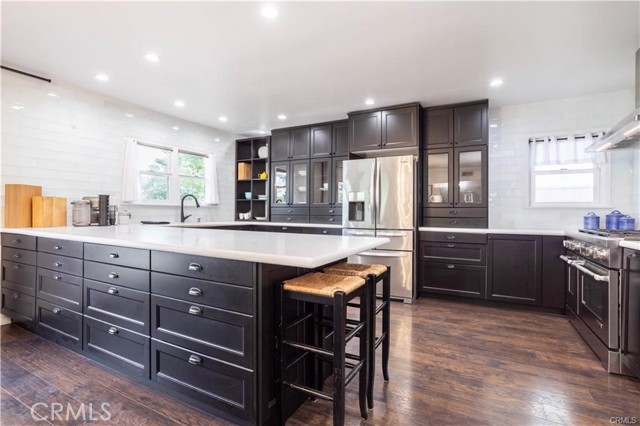 Detail Gallery Image 4 of 5 For 16216 Plummer, North Hills,  CA 91343 - 4 Beds | 3 Baths