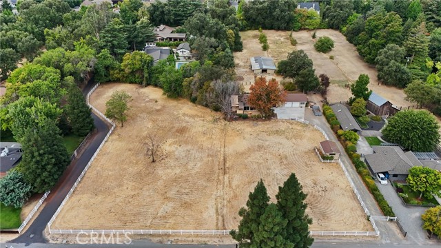 Detail Gallery Image 3 of 15 For 875 El Monte Ave, Chico,  CA 95928 - 3 Beds | 2 Baths