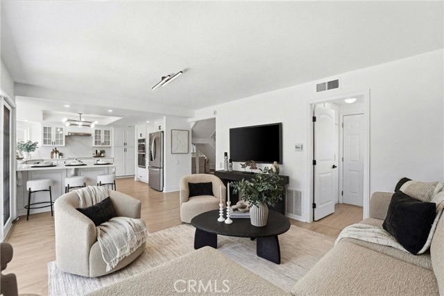 Detail Gallery Image 16 of 42 For 24132 via Santa Clara, Mission Viejo,  CA 92692 - 4 Beds | 2/1 Baths