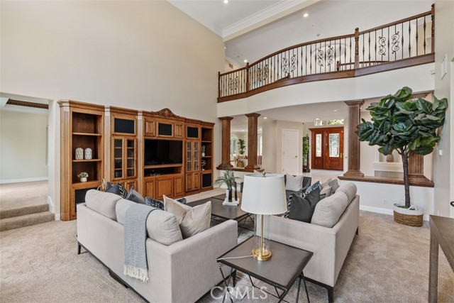 Detail Gallery Image 17 of 22 For 6863 Canyon Hill Dr, Riverside,  CA 92506 - 6 Beds | 6/1 Baths