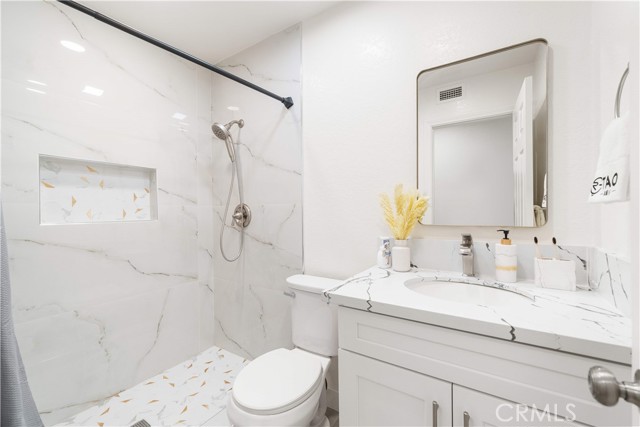 Detail Gallery Image 13 of 33 For 18070 Mark Ln, Yorba Linda,  CA 92886 - 4 Beds | 2 Baths