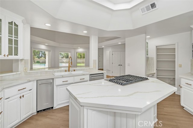 Detail Gallery Image 25 of 75 For 7509 Calle Sagrada, Bakersfield,  CA 93309 - 4 Beds | 5 Baths