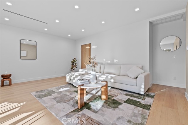 Detail Gallery Image 9 of 47 For 3141 N Frederic, Burbank,  CA 91504 - 3 Beds | 2 Baths