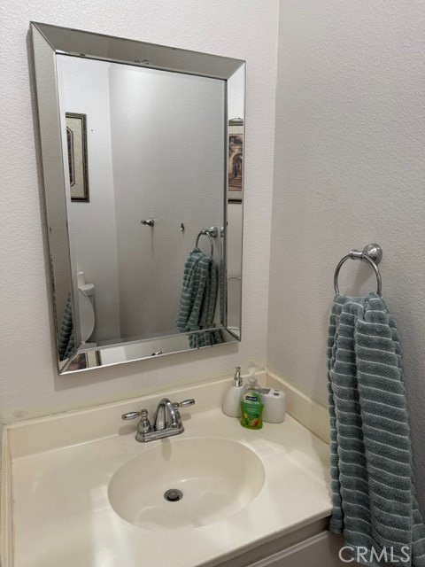 Detail Gallery Image 13 of 24 For 16165 Windcrest Dr, Fontana,  CA 92337 - 3 Beds | 2/1 Baths