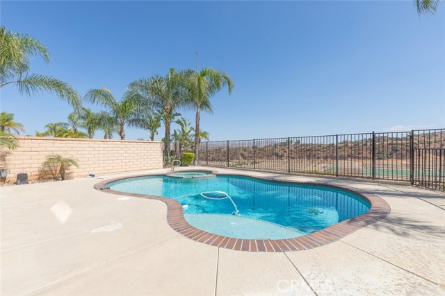 Detail Gallery Image 46 of 52 For 4264 Castlepeak, Corona,  CA 92883 - 5 Beds | 3/1 Baths