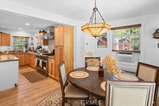 Detail Gallery Image 15 of 52 For 42425 Fox Farm Rd, Big Bear Lake,  CA 92315 - 2 Beds | 1 Baths