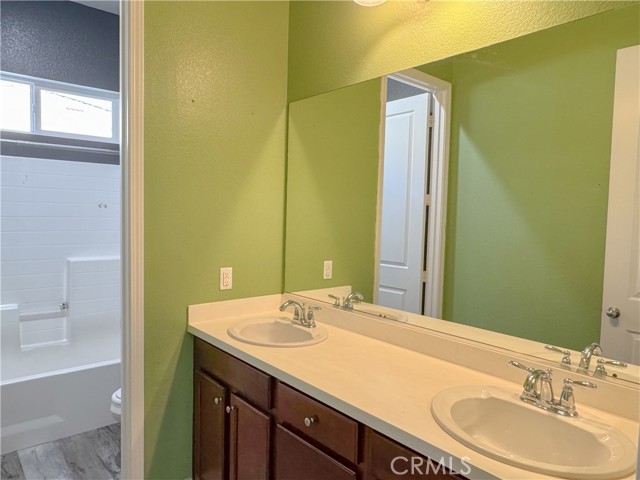 Detail Gallery Image 36 of 56 For 15527 Avanti Dr, Bakersfield,  CA 93314 - 4 Beds | 3/1 Baths
